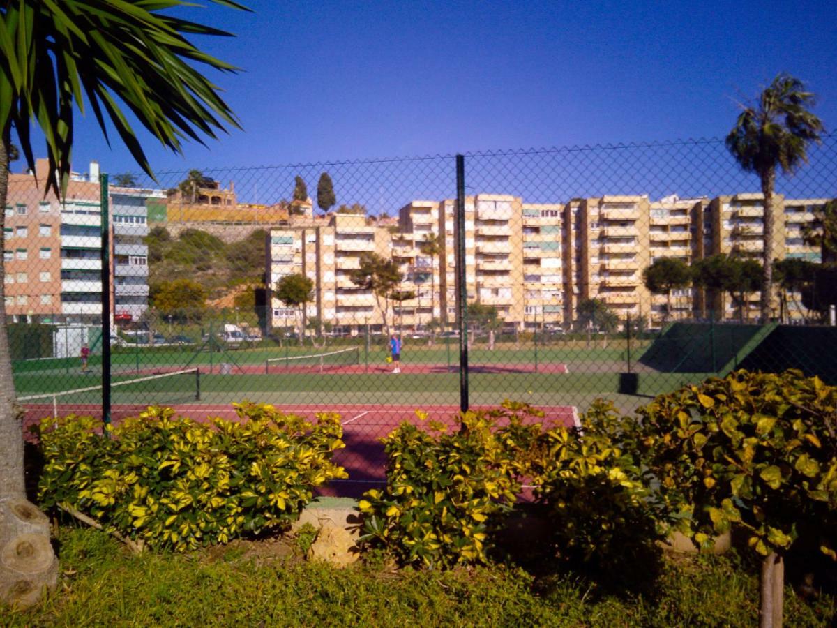 Playa La Cala In Front Of The Beach Free Parking Málaga Eksteriør bilde